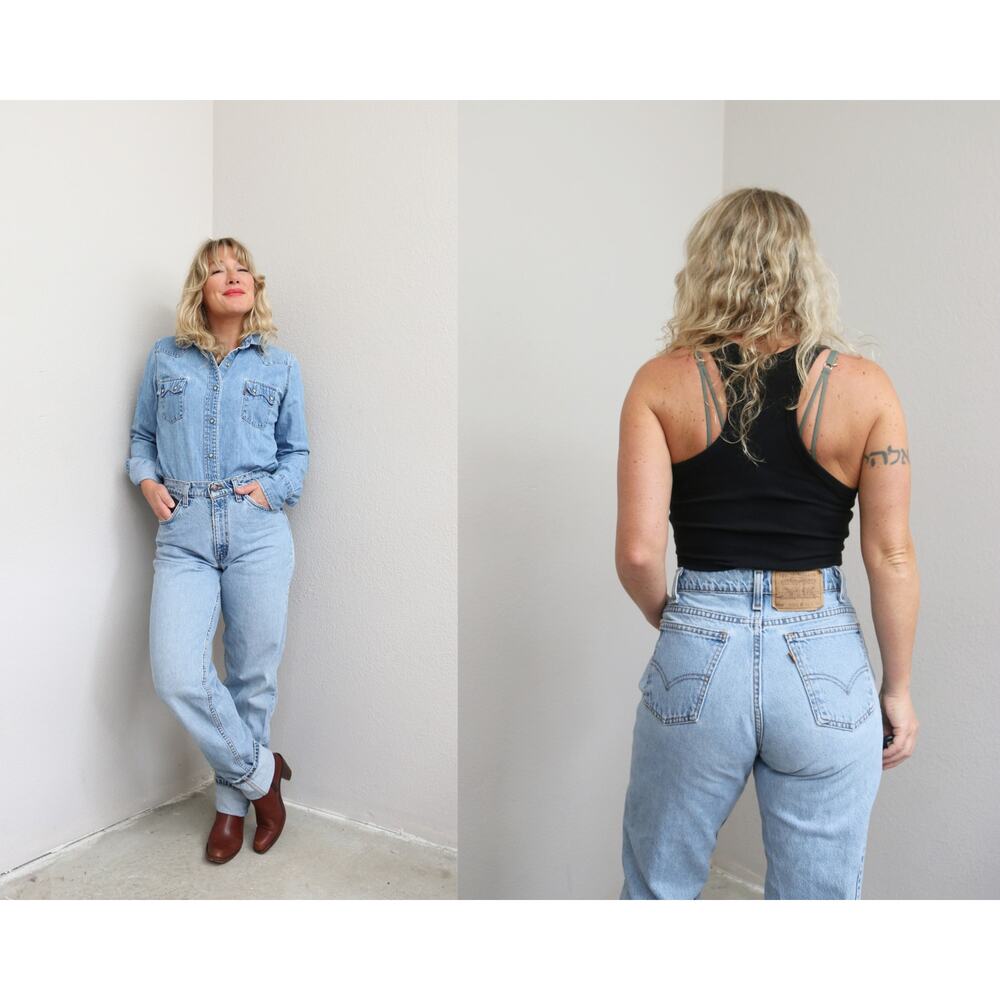 1990's Vintage Levi's 550 Tapered Leg Light Jeans ~ Women's XS SM 29" 30" Waist